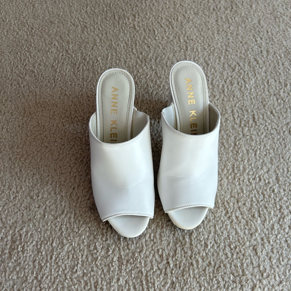 Anne Klein Women's Cream Mules